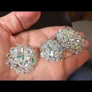 Vintage 1960’s iridescent brooch & earrings